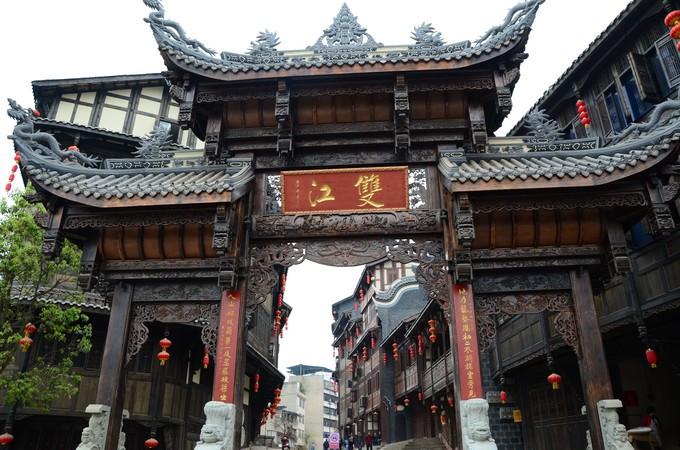 白色情人节：校园迷宫